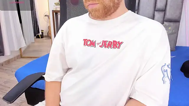 michacosio - Michacosio's free webcam - UK Sex Cams