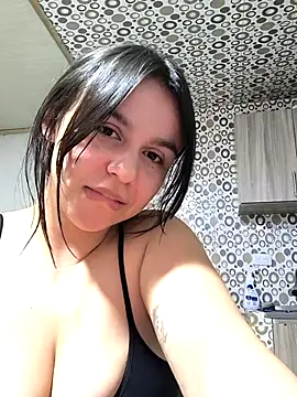 Webcam Model (Daniela-rosee)  is live.Free join now!