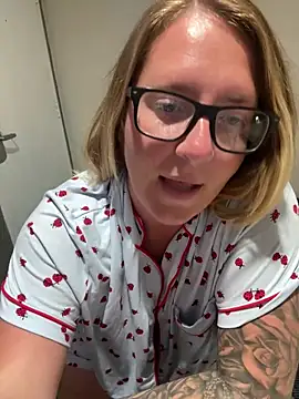 _ElizabethLove_ webcam