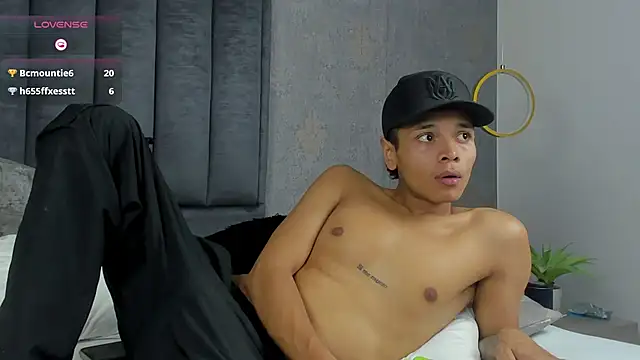 Alejandroo_Montenegro webcam