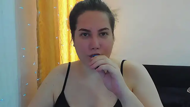 _madalexa_ webcam