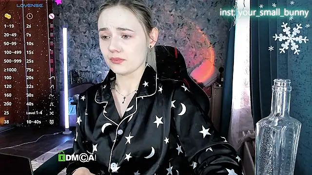 Your_small_bunny webcam