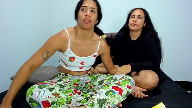 AshleyandCleo webcam