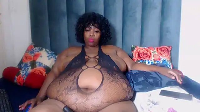 BustyWendyXXX47 webcam