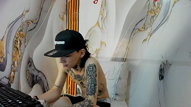 StraightBoy_Nick live sex cam