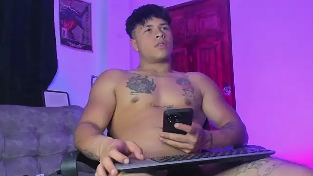 Dominic_Biker__ webcam