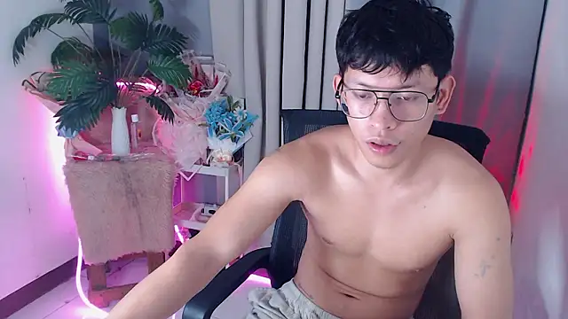 pinkcock_froi2305 - Pinkcock_froi2305's free webcam - UK Sex Cams