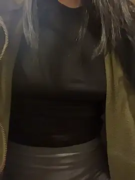 Webcam Model (Eve_Ritz)  is live.Free join now!