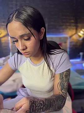 Isabella-Teen webcam