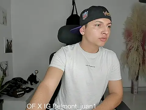 A_lejandro_08 webcam