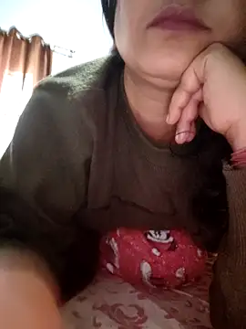 Webcam Model (CUTE-PX)  is live.Free join now!