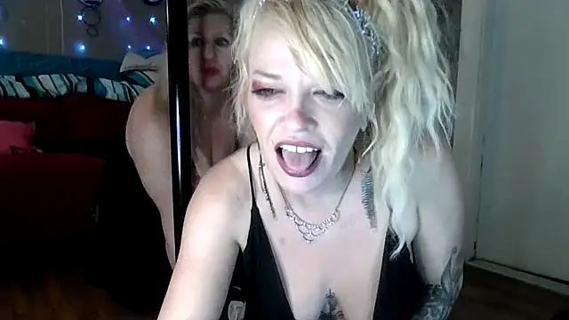 marilyn420 webcam