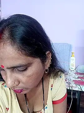 reemacouple007 webcam