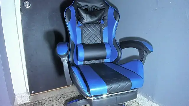 Dominic_Donnovan webcam