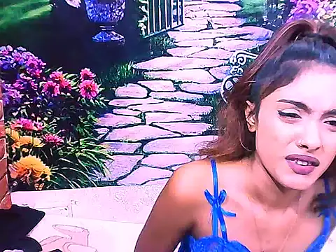 IndianPretty14u2Luv webcam
