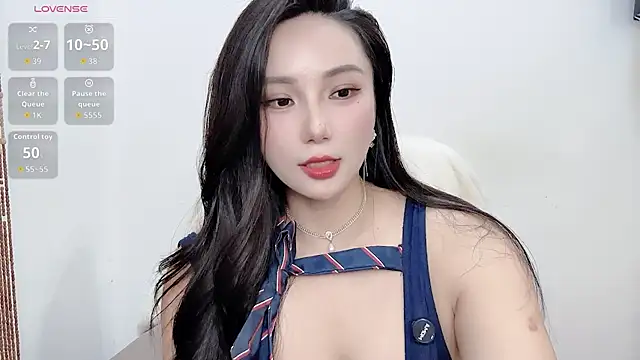 美女Janaya-88在线直播