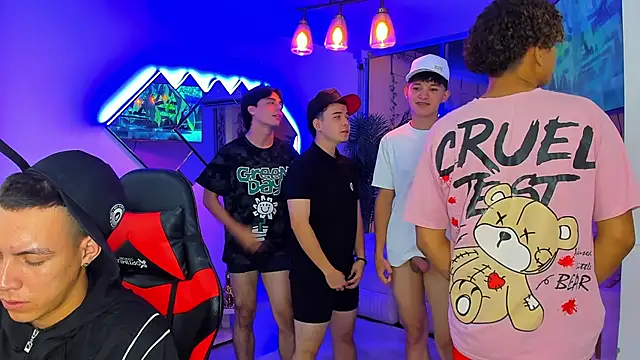 Houseofwarrios webcam