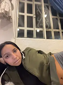 Webcam Model (Eve_Ritz) is live