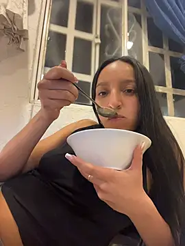 Webcam Model (Eve_Ritz)  is live.Free join now!