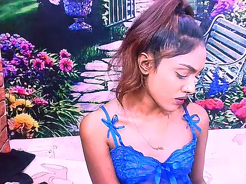 IndianPretty14u2Luv webcam