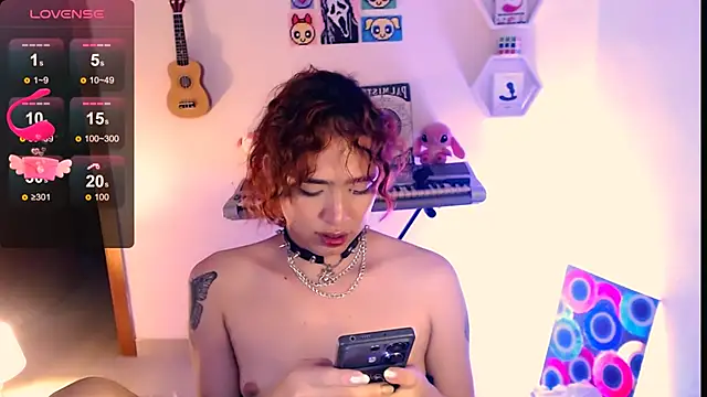 AdelineEsposito webcam