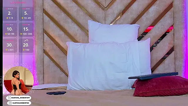 Martina-Roberts- webcam