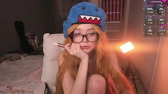 ElizabethBritanny webcam