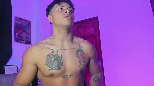 dominic_biker__ - Dominic_Biker__'s free webcam - UK Sex Cams