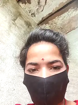 Sunali_Bendre live sex cam