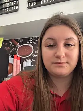 Strawberryyyyik webcam