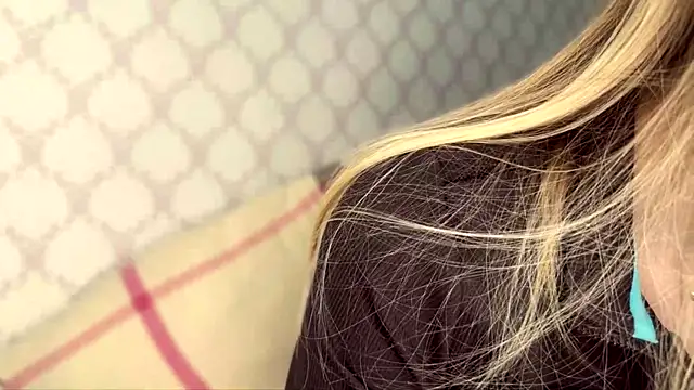 StarFrom_Hell webcam