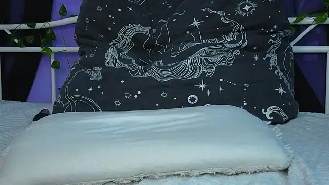 Scarlettsrorm webcam