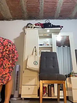 kataliina (F milf) - Control toys// squirt in Your mouth