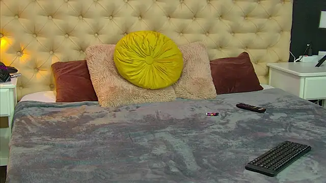 TaniaKaverina webcam