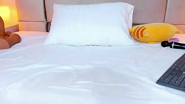 isabel_sofiaa webcam