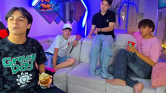 Houseofwarrios webcam