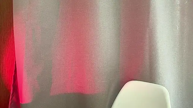 MarylynnSimens webcam