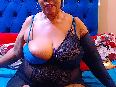 ebonycandy10 webcam