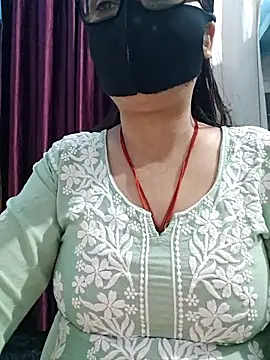 Aishwaryaa_69 webcam