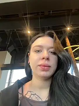 AlishaOfThorns webcam