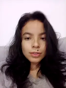 Webcam Model (mailin_777)  is live.Free join now!