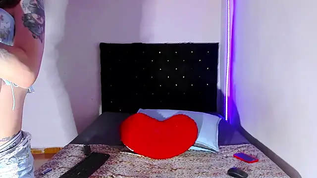 valen_colombian69 webcam