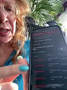 AnnikaRose live sex cam