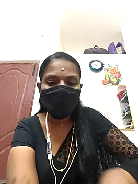 Webcam Model (Tamil_Yalini12)  is live.Free join now!