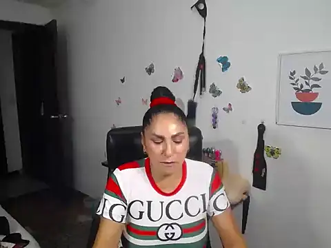 mature_bigboobs10 webcam