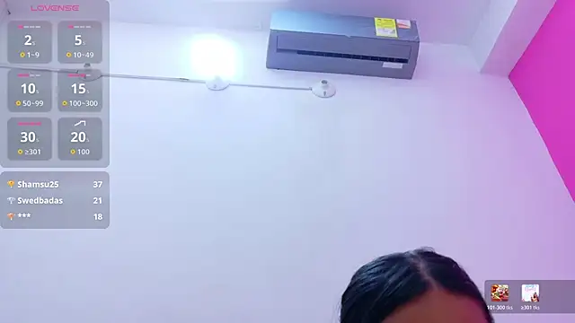 yourcuteneighbourr webcam