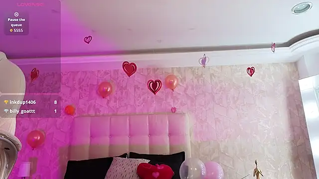 valkyria_12 - Valkyria_12's free webcam - UK Sex Cams