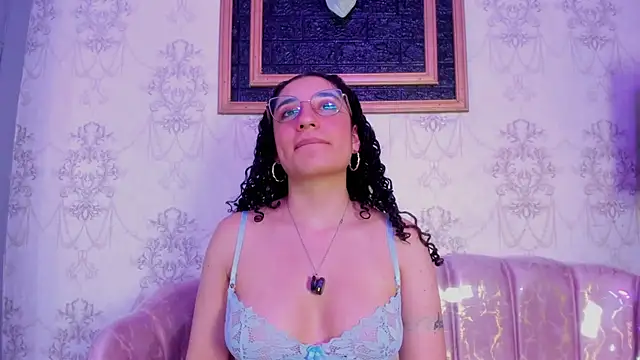 DemiJones_ webcam