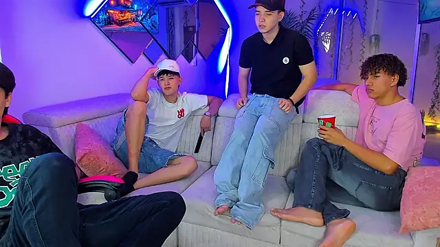 Houseofwarrios webcam