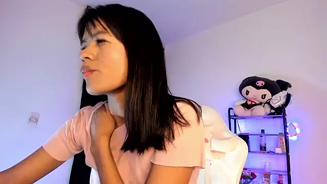 meganthompsonn22 webcam